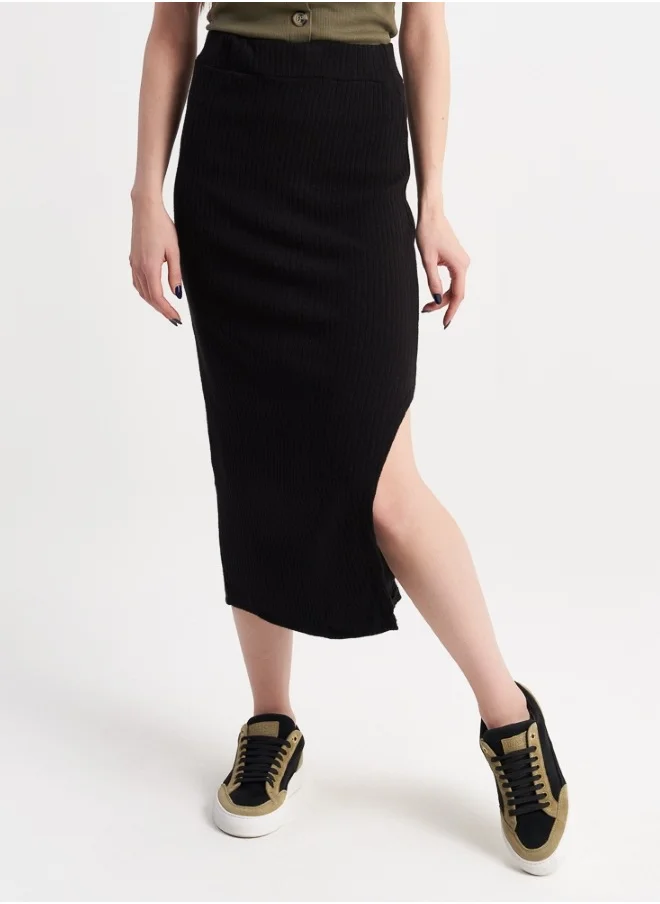 HaILYS Olive Buttoned Top with Black Ribbed Skirt