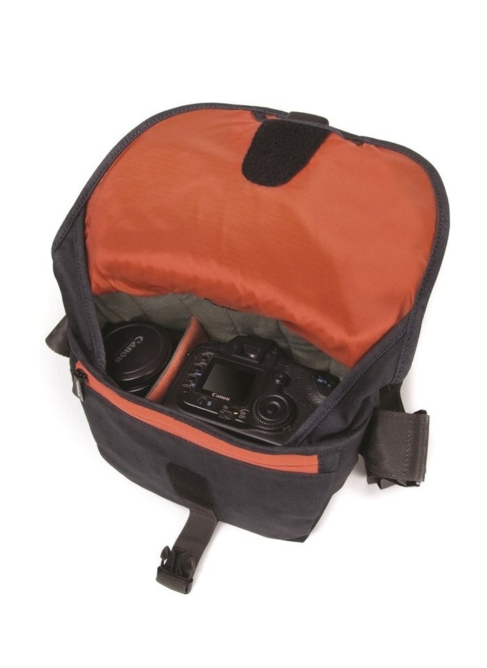 Crumpler - Crumpler DEDS4000-001 Denim DeLight Camera Sling 4000 Dk. Denim / Earth Brown - Image 1