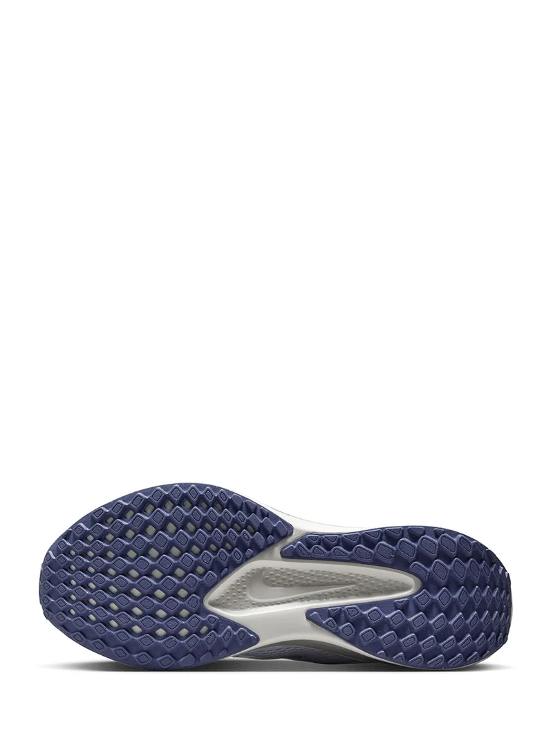 Nike Quest 6