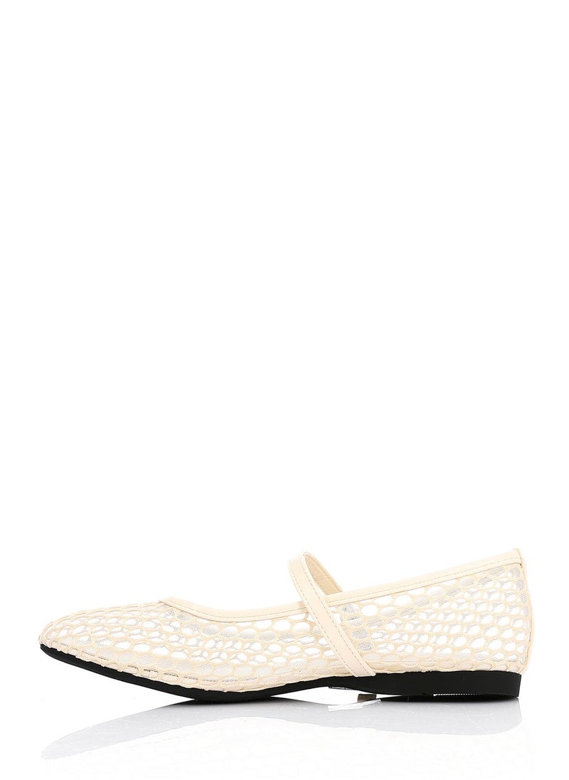 DejaVu Fashionable Heeled Shoe  - Image 3