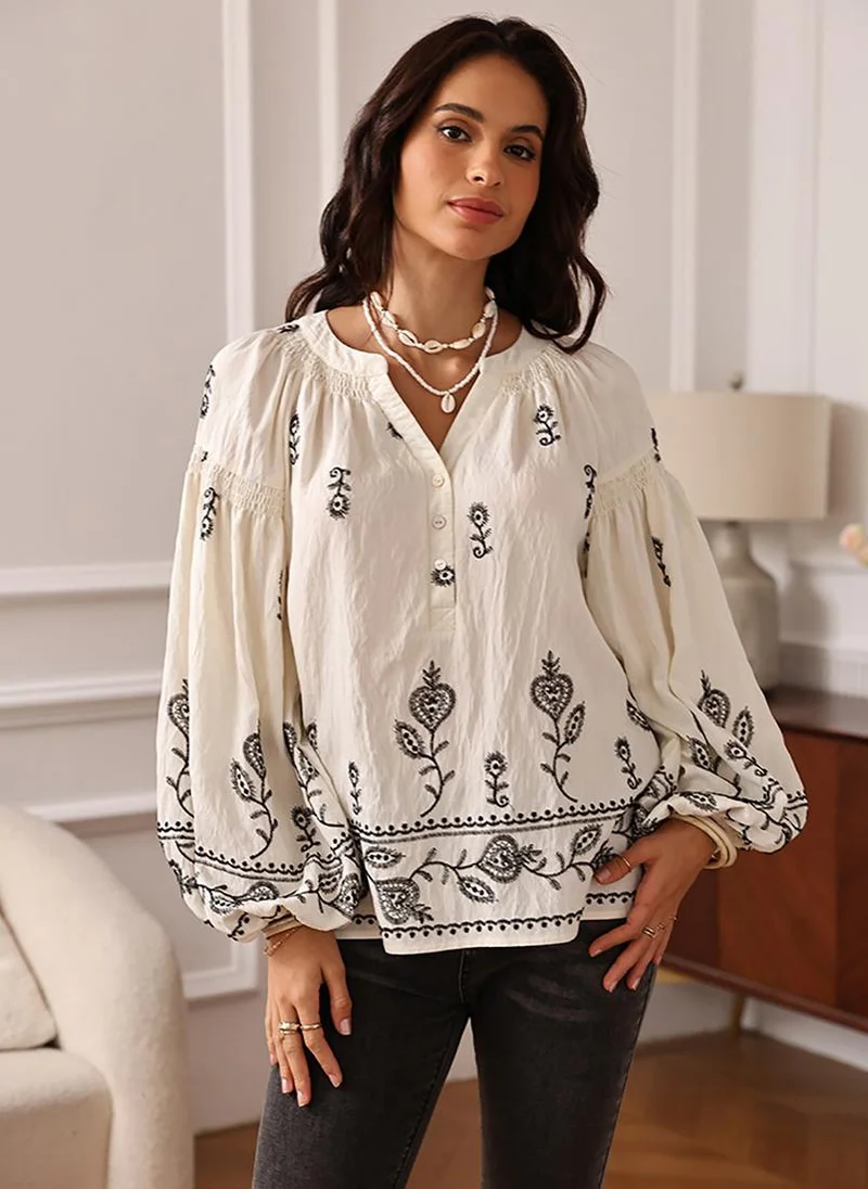 يونيكي Apricot V-Neck Long Sleeves Boxy Top