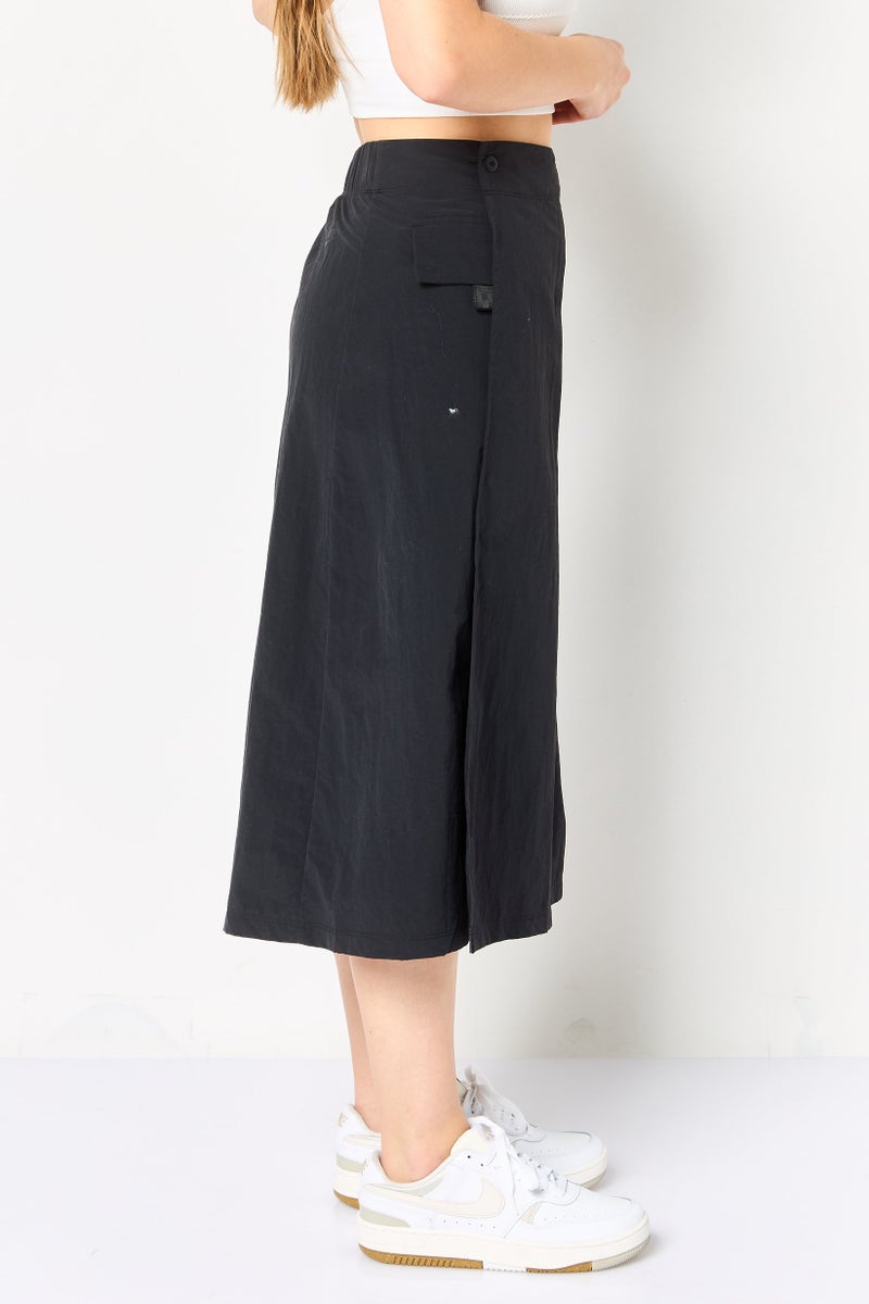 Nike Tech Park By Nike Women Standard Fit Outdoor Skirt, Black - Image 2