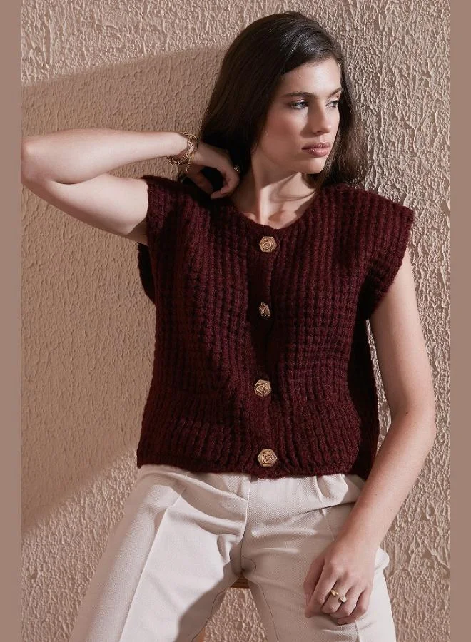 ليلا ليلا فيست محبوك بأزرار بقصة واسعة وياقة دائرية للنساء