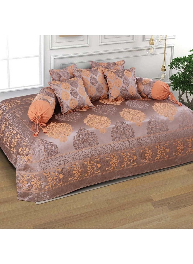 فيكتور طقم ديوان من Victor Poly Cotton Styria Satin بنمط هندسي - 8 قطع (رمادي-بيج، غطاء سرير - 60 بوصة × 90 بوصة، 2 وسادة - 16 بوصة × 32 بوصة و5 أغطية وسائد - 16 بوصة × 16 بوصة) - Image 1