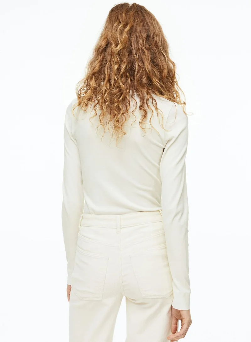 H&M Ribbed Round Neck Top