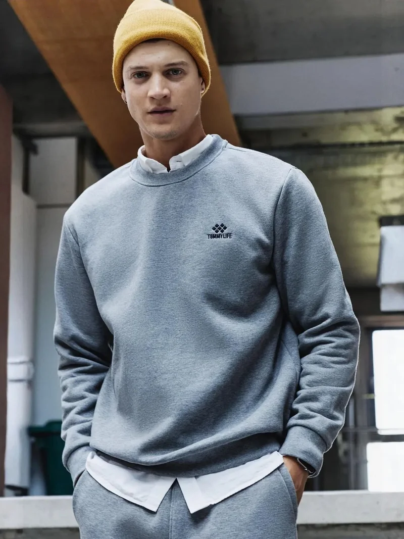 تومي لايف TOMMY Men's Cotton-polyester Fleece Sweatshirt And Pants Set