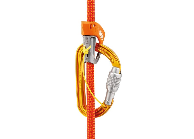 Petzl SM'D Carabiner - Versatile, Lightweight, Compact, D-Shaped Locking Carabiner for Rock and Ice Climbing - Triact-Lock - Image 4