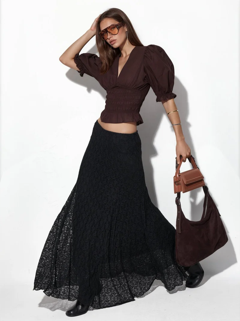 بوسيم BUSEM Fitted Chiffon V-neck Blouse