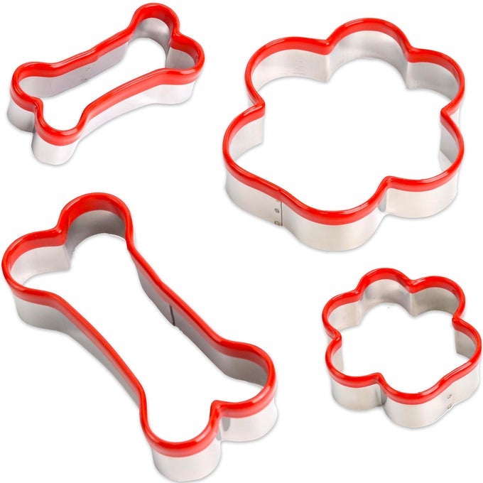 4 PCS DOG BONE PAW COOKIE CUTTERS DOG TREATS CUTTER SET SOFT PVC COATED