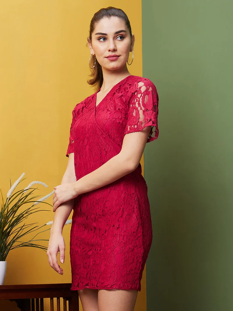 globus Women Maroon Lace Sheath Mini Dress