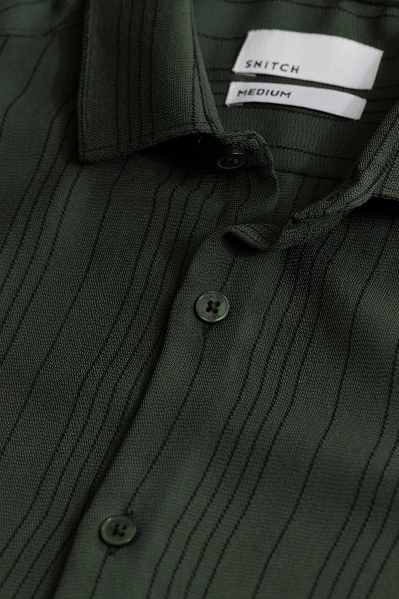 سنيتش قميص مخطط أخضر رباعي