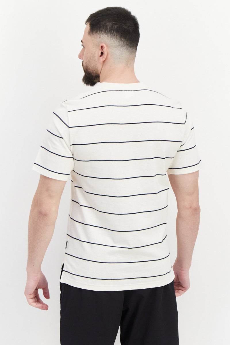 PUMA تي شيرت رياضي للرجال بأكمام قصيرة مناسب للجري، مجموعة عاجية - Image 2