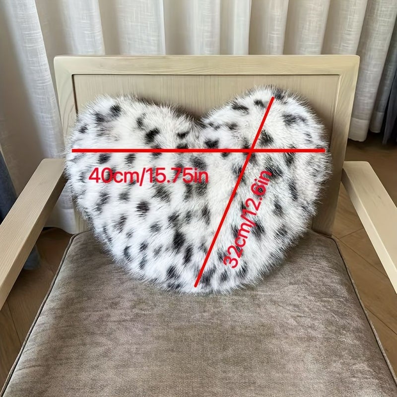 وسادة قطنية على شكل قلب بطبعات النمر الفروية الطويلة للخصر مقاس 12.6 × 15.75 بوصة، ديكور واقعي للأريكة - Image 3