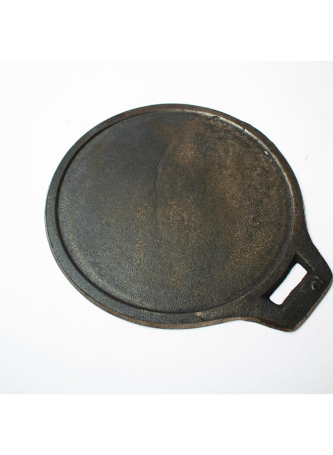 Zishta: مقلاة تقليدية كبيرة الحجم من حديد الزهر (Cast Iron) - 10 بوصات | مصنوعة يدوياً | أواني طهي حديدية (Dosa Kallu) | مجهزة مسبقاً للاستخدام (Pre-seasoned) | مخصصة لتحضير الدوسا والروتي (Tawa Kallu) والقلي | جودة تصدير ممتازة | اللون: أسود | القطر: 25.45 سم | الوزن: 1.9 كجم - Image 1