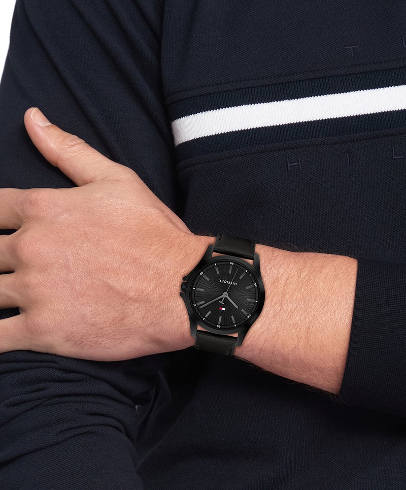 TOMMY HILFIGER Round Analog Men'S Ionic Plated Black Steel Case  Watch - Image 4