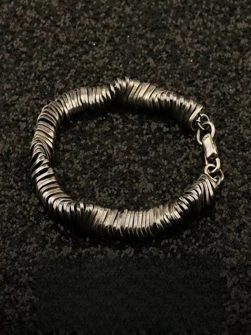 Men's Retro Twisted Titanium Steel Bracelet, Hip-Hop Dark Pioneer Style, Neutral Niche Design, Vintage Old-Fashioned Stainless Steel Bangle for Daily & Streetwear - Image 1