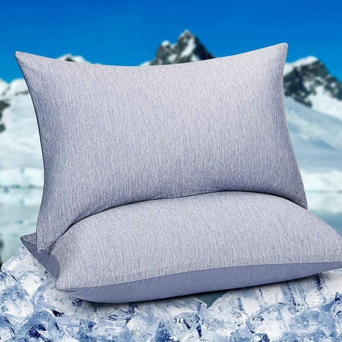COOLING PILLOWCASES QUEEN SIZE DOUBLE SIDE QMAX 0439 COOLING FIBER FOR PILLOW PROTECTOR BREATHABLE COLD PILLOW COVER FOR HOT SLEEPER NIGHT SWEAT HIDDEN ZIPPER 2 PACK 20X30 BLUE