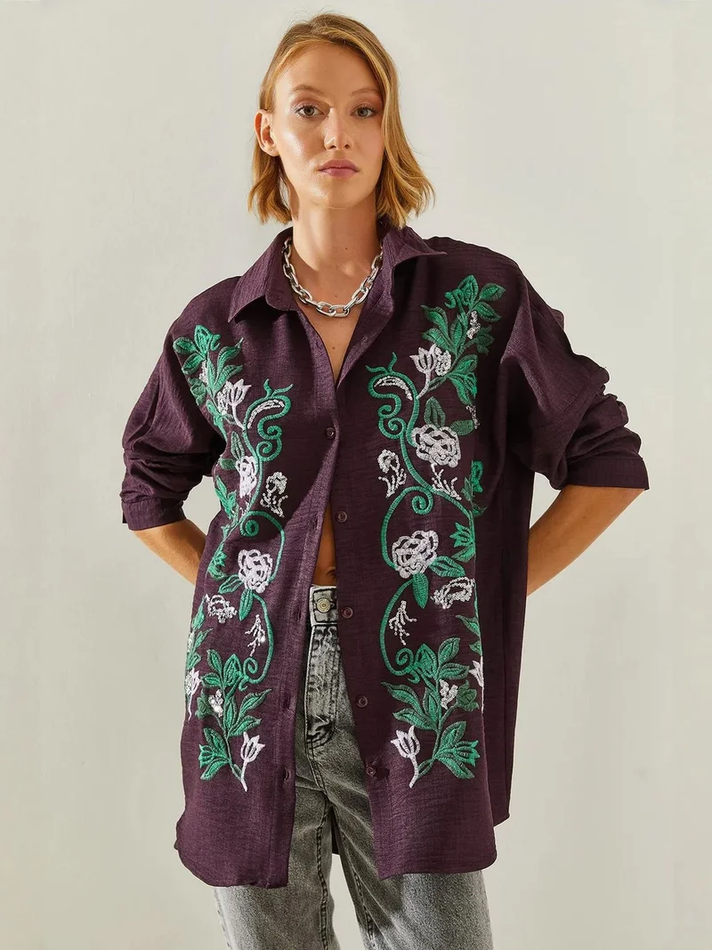 Bianco Lucci LUCCI Oversized Button-Up Shirt with Embroidery