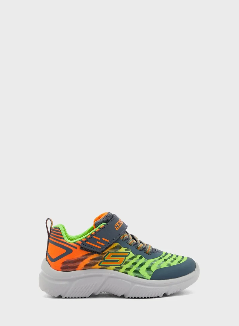 SKECHERS Go Run 650