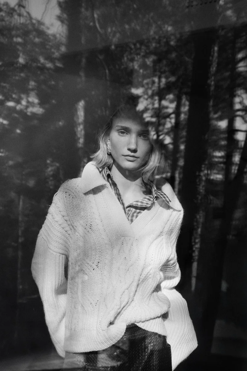 اتش اند ام كنزة محبوكة بقبة عالية