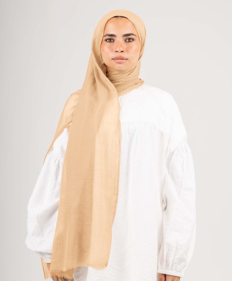 طرحة قطن أنيقة بيج دافئ