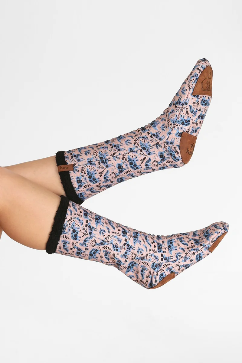 Hamur Dough Women's Colorful Patterned Winter Socks Anti-Slip Booties CRP-043 Scandinavian Black Wellsoft
