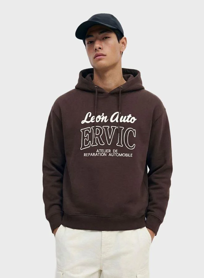 The Indian Garage Co Men Boxy Fit Printed Crew Neck Full Sleeves Overhead Hooded Sweatshirt