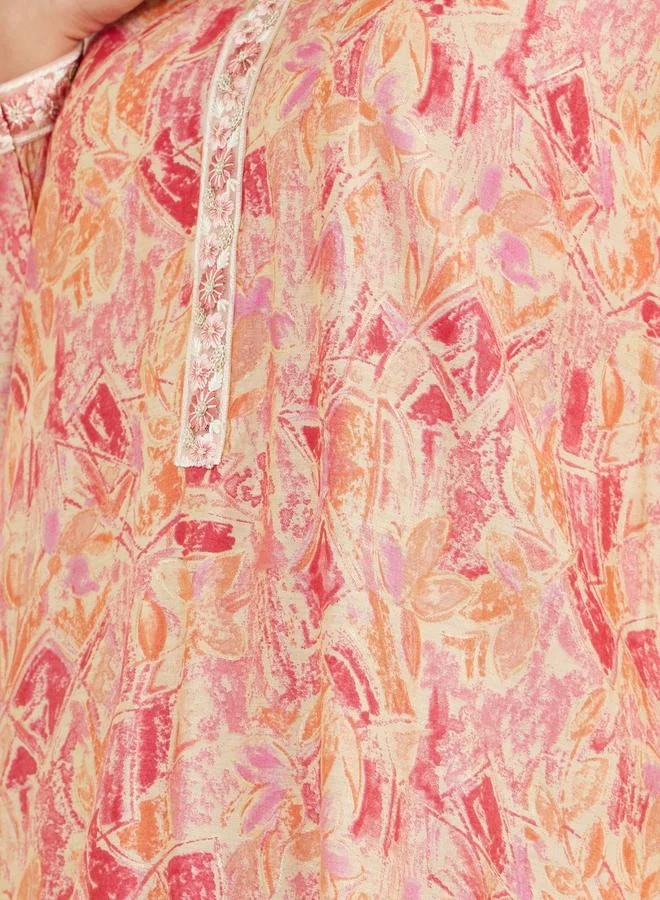 ستايلي جلابية مطرزة بطبعة V-Neck A-Line