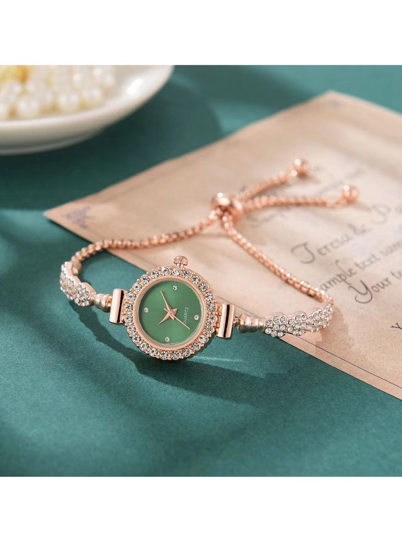 Fashion Diamond Women's Watch Student Pull-out Bracelet Women's Watch (Green)  - Image 1