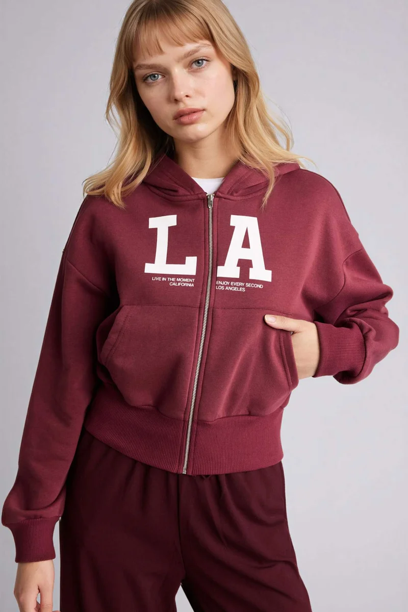 ديفاكتو Cropped Fit Printed Zip-Up Hoodie