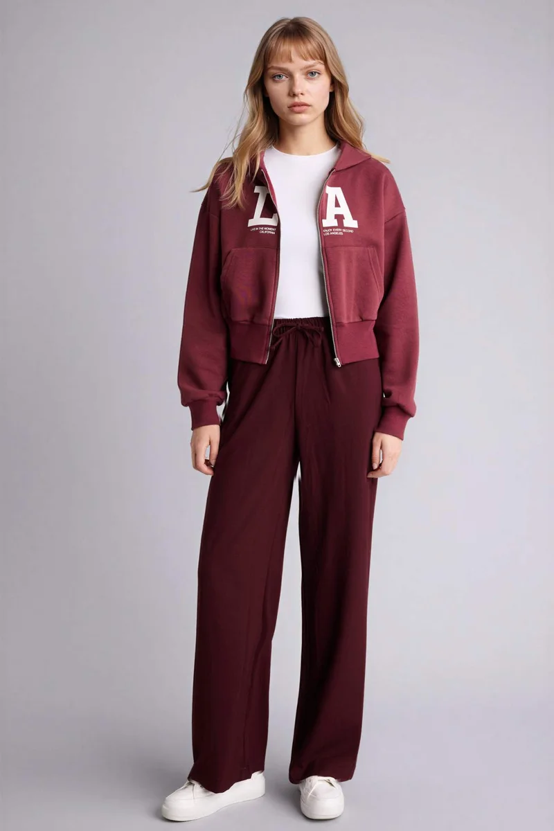 ديفاكتو Cropped Fit Printed Zip-Up Hoodie