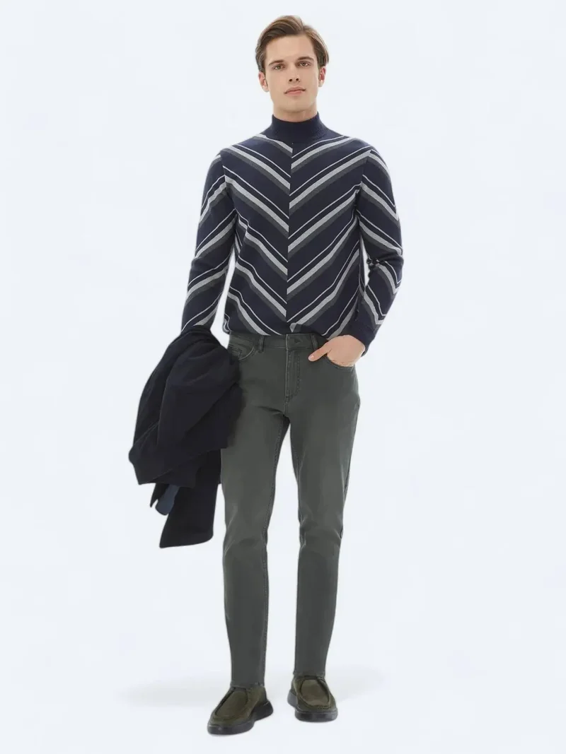 كيب بنطلون جينز كاكي ضيق بقصة ضيقة مصنوع من مزيج القطن