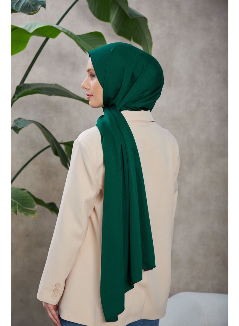 Soft Silky Jacquard Hijab Shawl with Chic Pattern – Cotton-Viscose Blend – Emerald Green - Image 4
