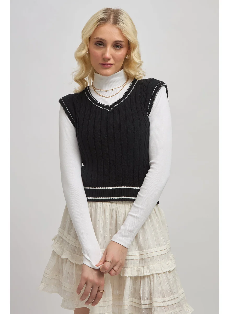 فيرجيو Trucotton V-Neck Sleeveless Boxy Top