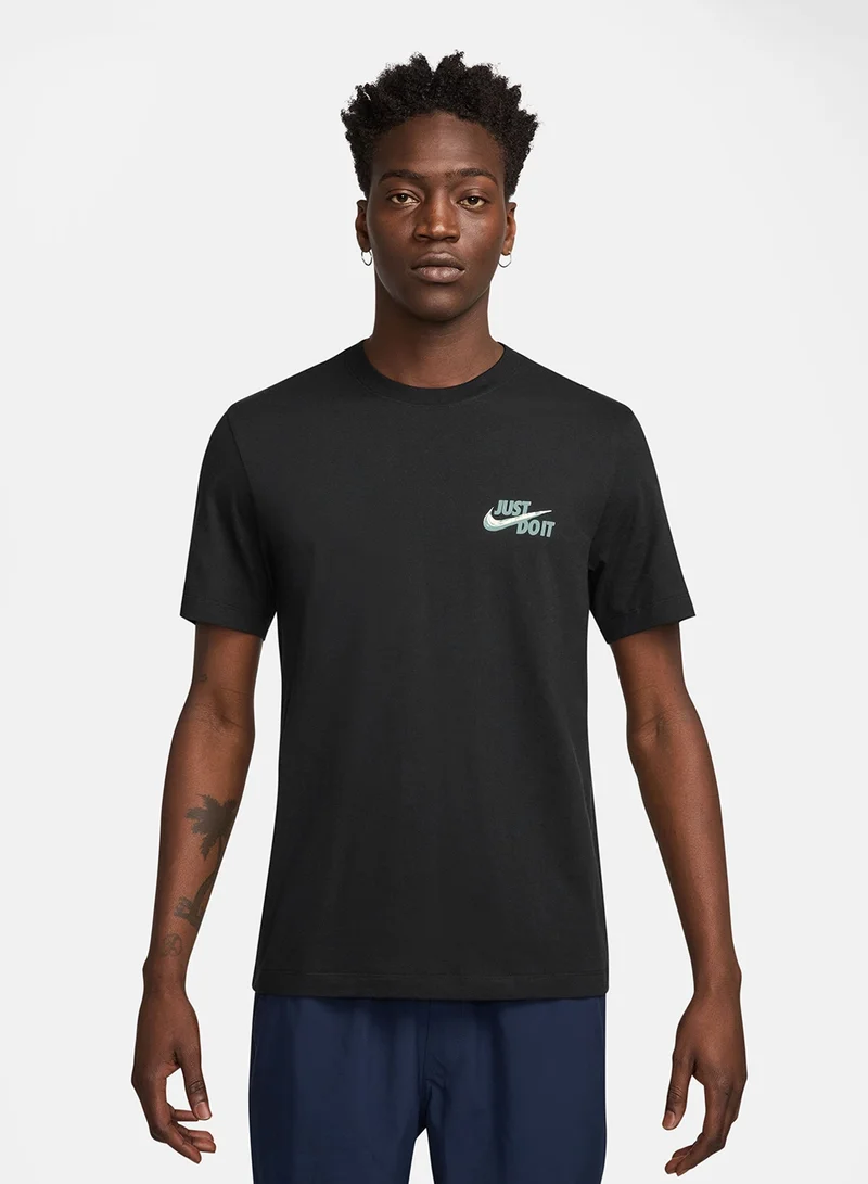 نايكي Just Do It Graphic T-Shirt