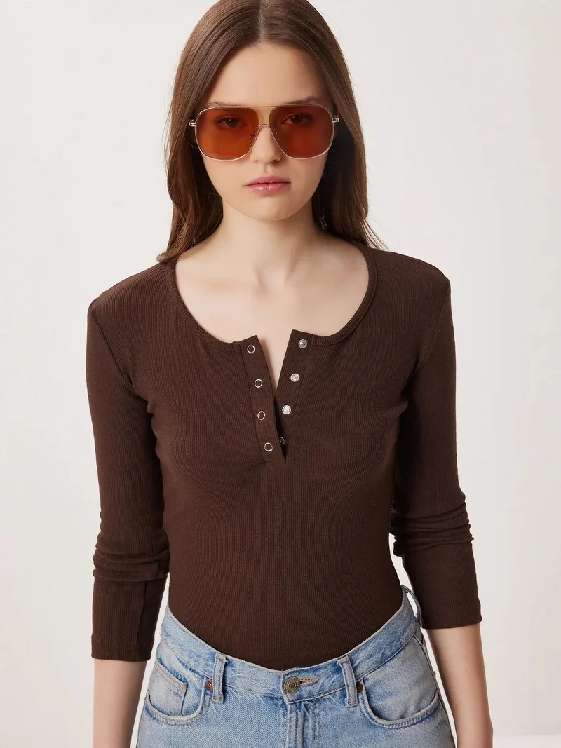 Happiness İstanbul ISTANBUL Slim Fit U Collar Long Sleeved Blouse