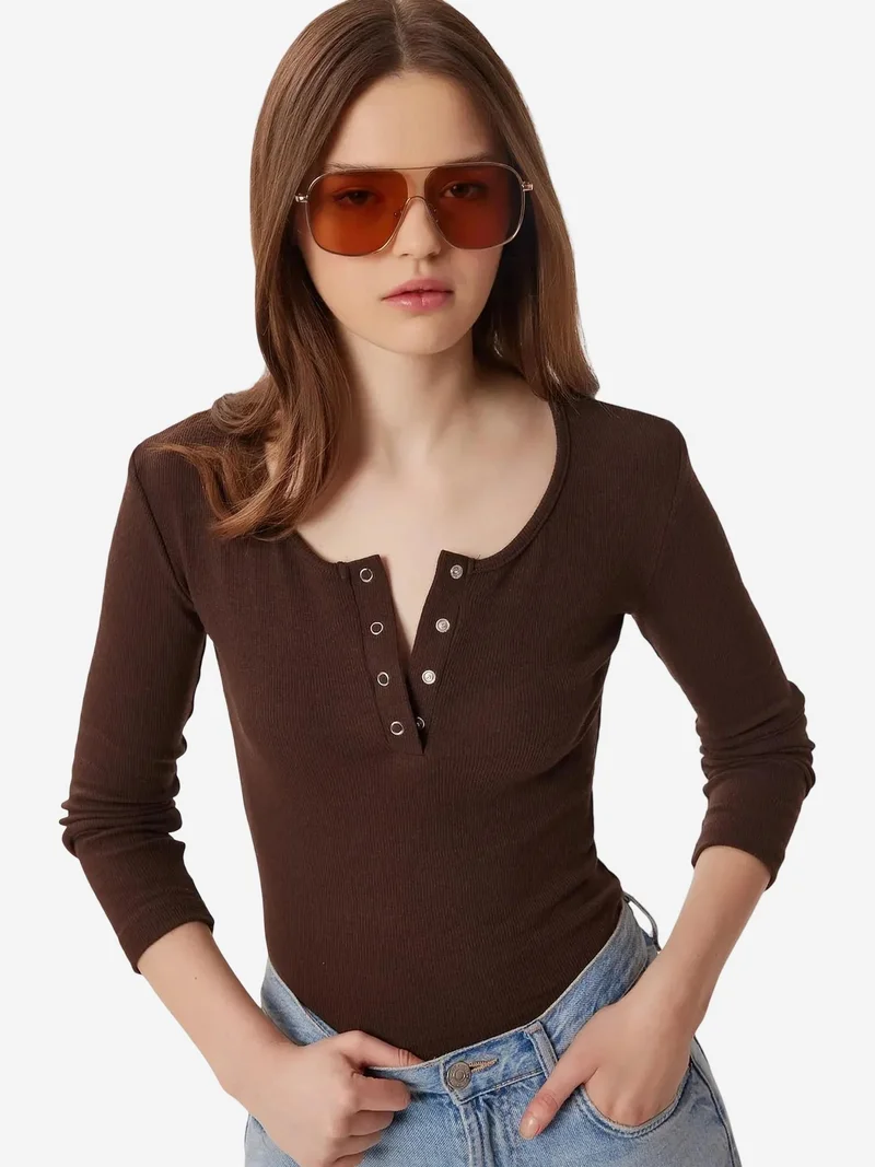 Happiness İstanbul ISTANBUL Slim Fit U Collar Long Sleeved Blouse