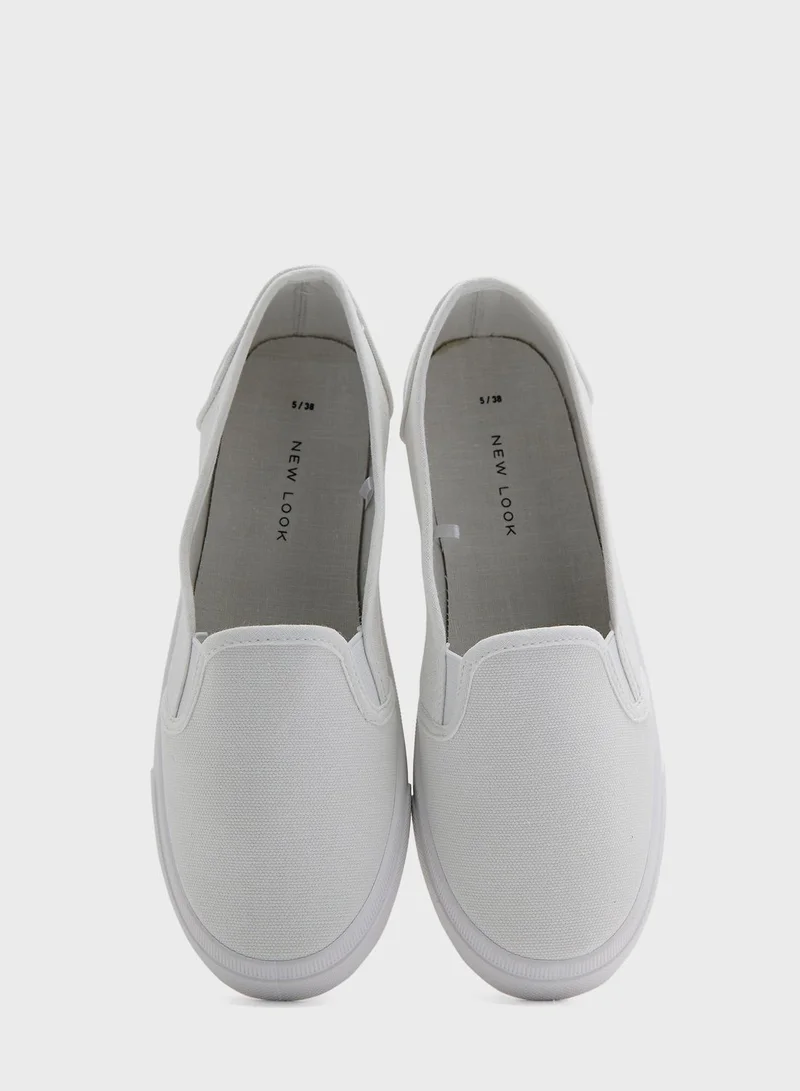 NEW LOOK Maze Canvas Low Top Sneakers