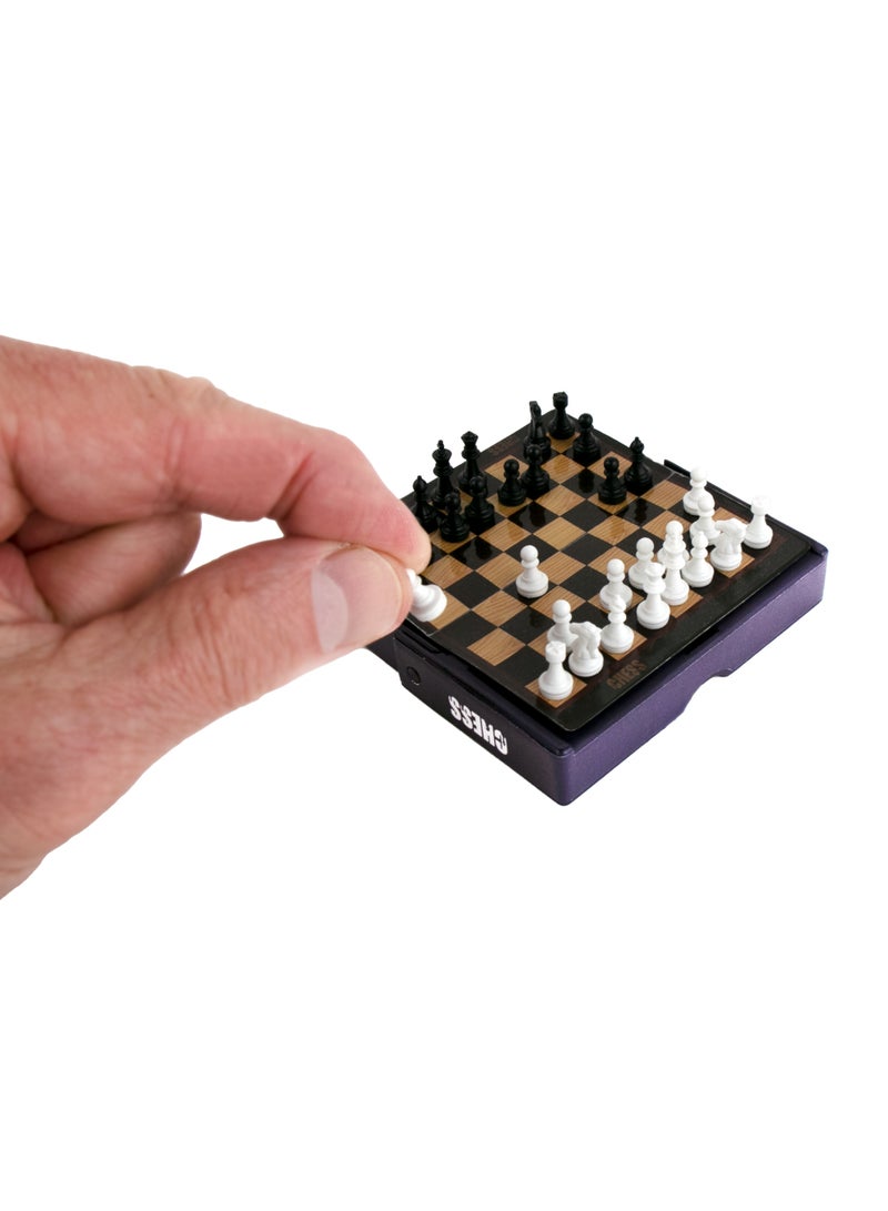World's Smallest Chess Game - Image 2