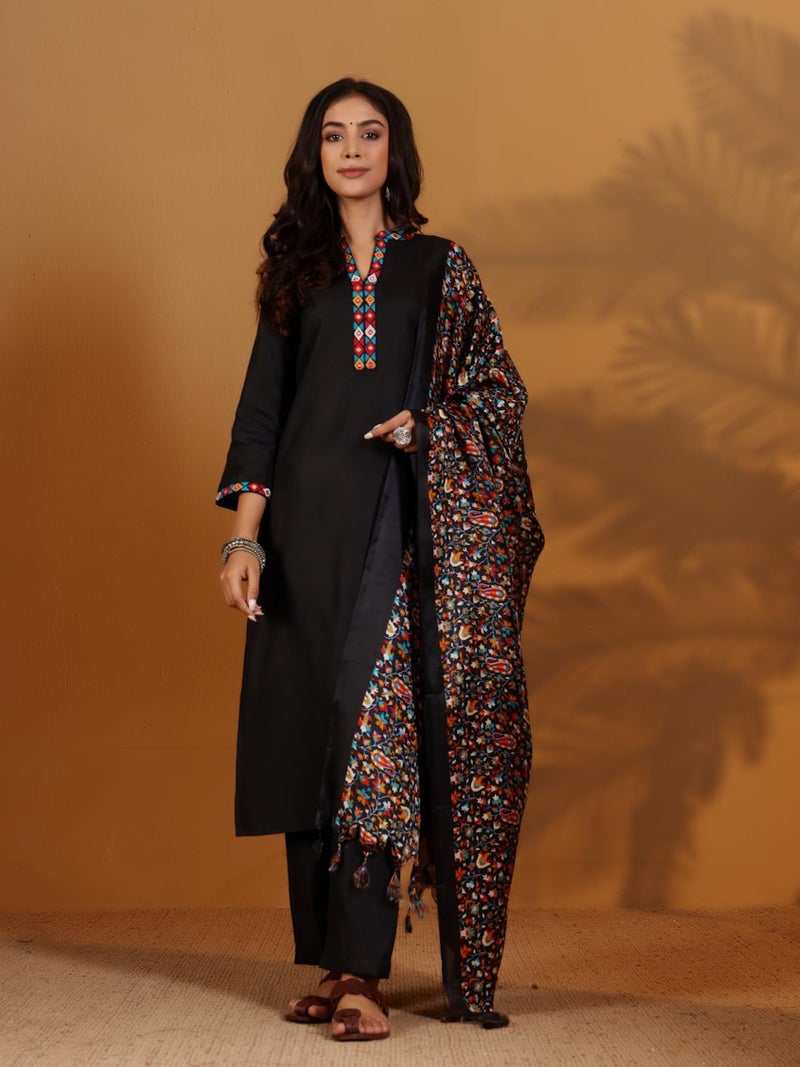 Varanga Women Mandarin Collar Embroidered Straight Kurta With Trouser & Floral Printed Dupatta - Image 2