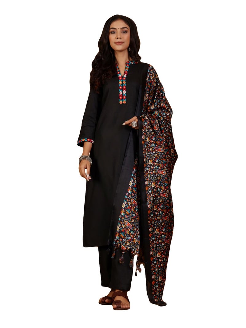 Varanga Women Mandarin Collar Embroidered Straight Kurta With Trouser & Floral Printed Dupatta - Image 1