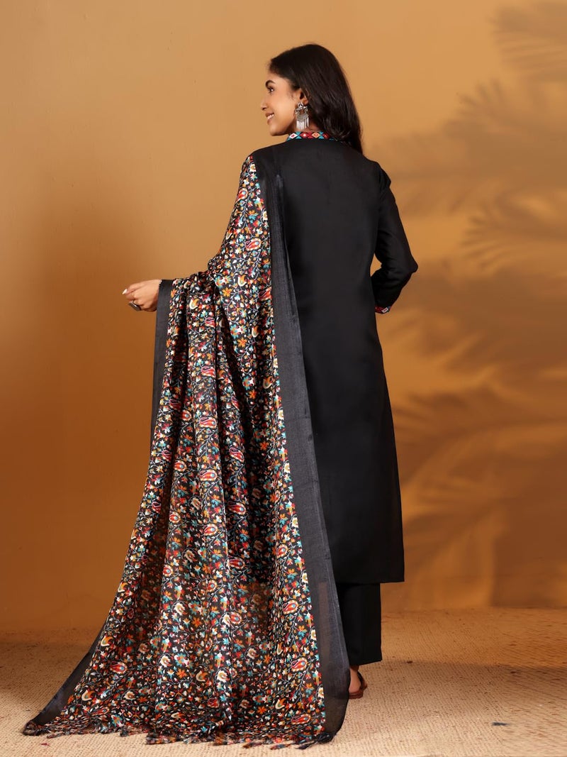 Varanga Women Mandarin Collar Embroidered Straight Kurta With Trouser & Floral Printed Dupatta - Image 4
