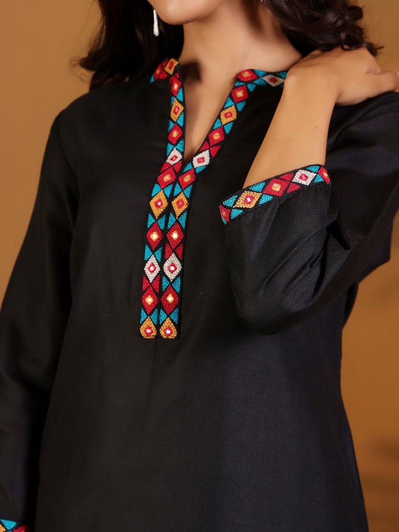 Varanga Women Mandarin Collar Embroidered Straight Kurta With Trouser & Floral Printed Dupatta - Image 5