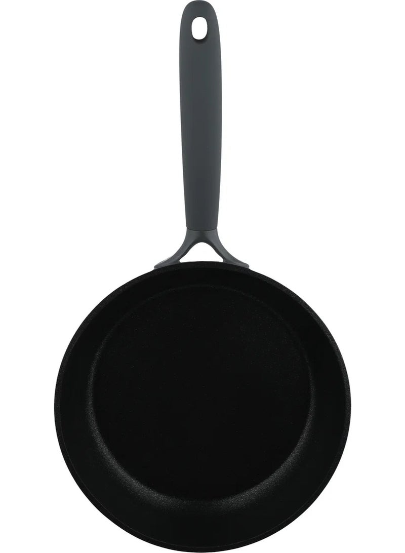 ROBUST aluminum frying pan, 22 cm, plastic handle, Teflon interior - dark gray - Image 4