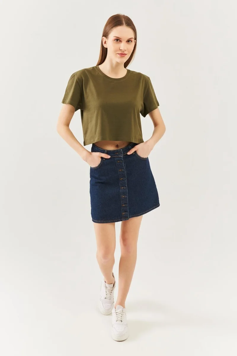 بوتيكجيز Haki Oversize Rahat Pamuklu Penye Bisiklet Yaka Kısa Kol Basic Crop T-Shirt
