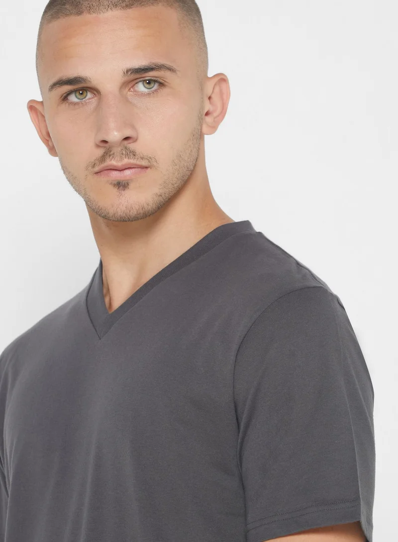 Seventy Five Basics Essential V Neck T-shirt
