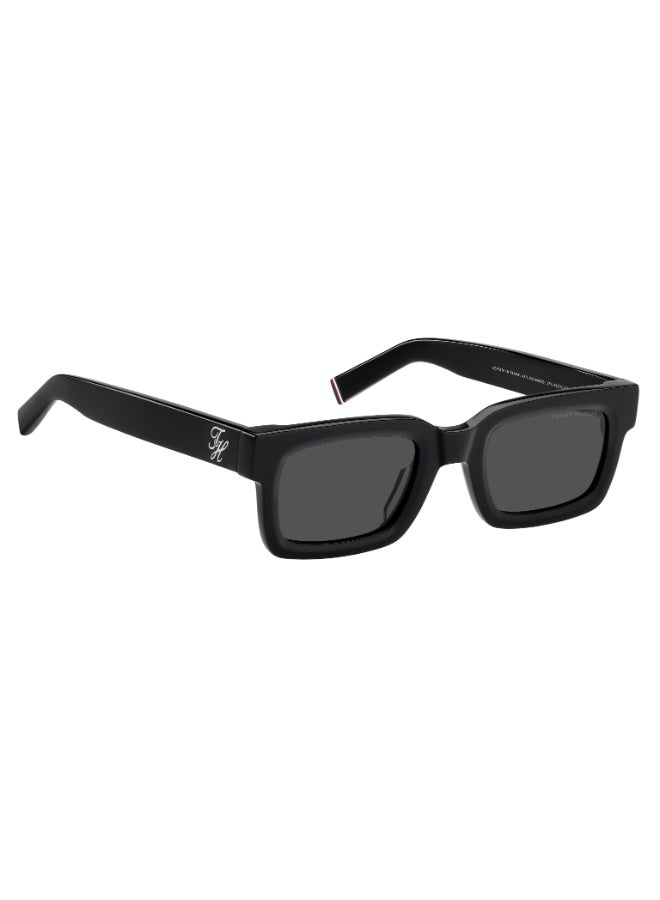 TOMMY HILFIGER TH 2368/S Sunglasses Black Rectangular - Image 2