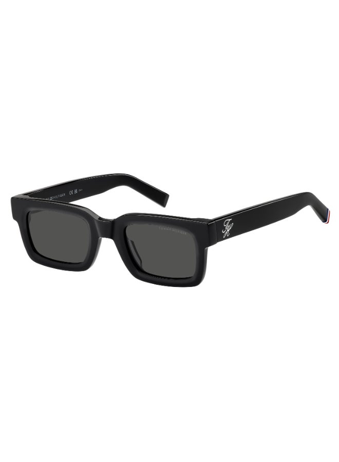 TOMMY HILFIGER TH 2368/S Sunglasses Black Rectangular - Image 1