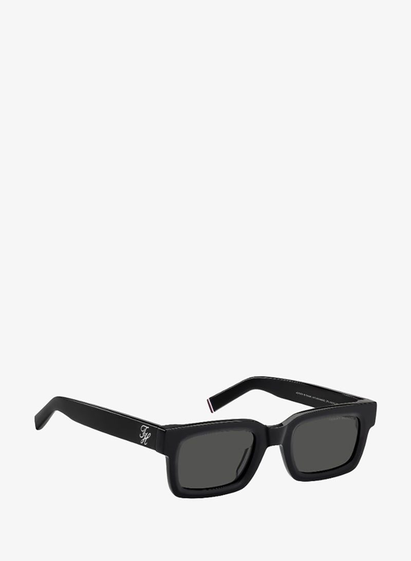 TOMMY HILFIGER TH 2368/S Sunglasses Black Rectangular - Image 2