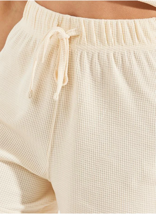 ستايلي Waffle Knit Relaxed Fit Shorts